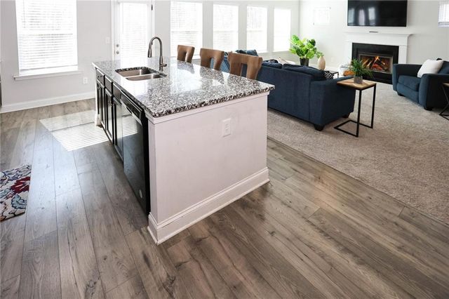 154 Laurel Cove Drive, Hoschton, GA 30548