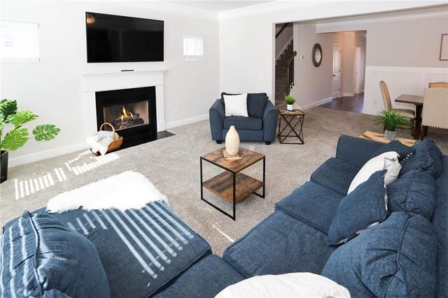 154 Laurel Cove Drive, Hoschton, GA 30548