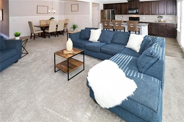 154 Laurel Cove Drive, Hoschton, GA 30548