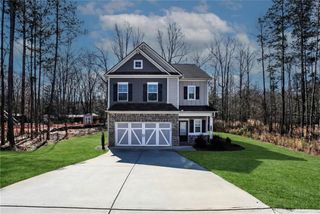 154 Laurel Cove Drive, Hoschton, GA 30548