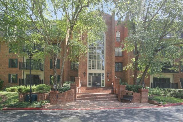 27207 Plantation NE Drive, Atlanta, GA 30324