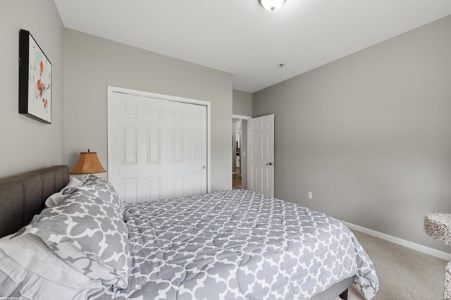 40478 Oakbrook Drive, Sterling Heights, MI 48310