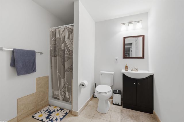 40478 Oakbrook Drive, Sterling Heights, MI 48310