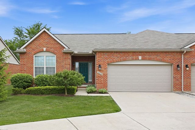 40478 Oakbrook Drive, Sterling Heights, MI 48310