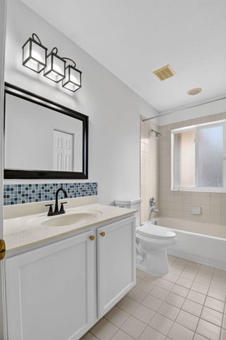 3085 N EVERGREEN Circle, Boynton Beach, FL 33426