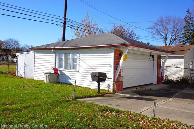 32547 Avondale Street, Westland, MI 48186