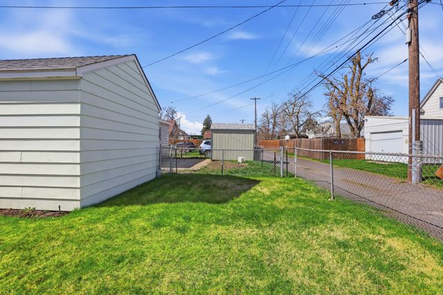 1103 E EMPIRE Ave, Spokane, WA 99207