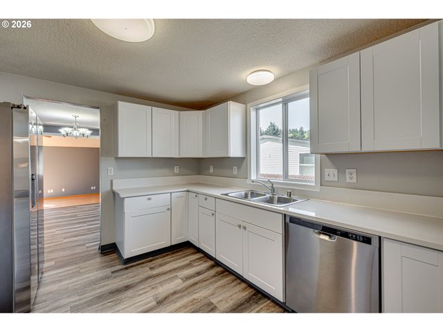 1945 BLACKTAIL Ln, Woodland, WA 98674