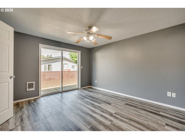 1945 BLACKTAIL Ln, Woodland, WA 98674