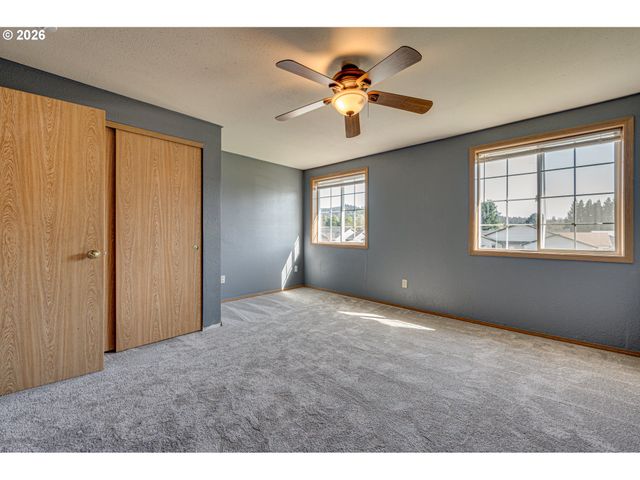 1945 BLACKTAIL Ln, Woodland, WA 98674