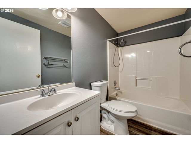 1945 BLACKTAIL Ln, Woodland, WA 98674