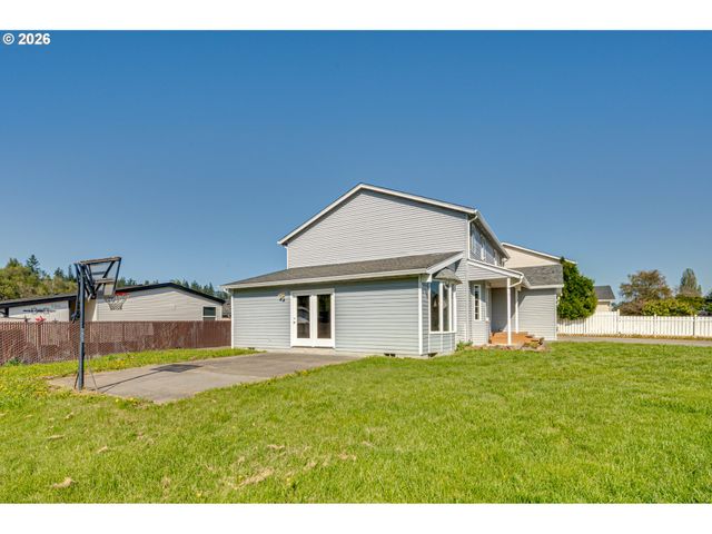 1945 BLACKTAIL Ln, Woodland, WA 98674