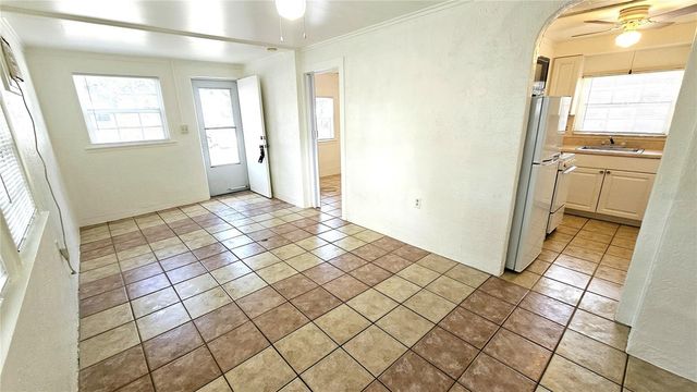 15 N MANGO STREET W, Englewood, FL 34223