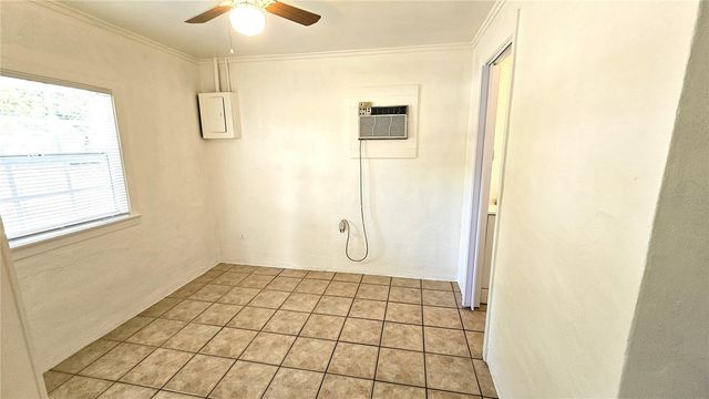 15 N MANGO STREET W, Englewood, FL 34223