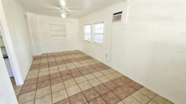 15 N MANGO STREET W, Englewood, FL 34223