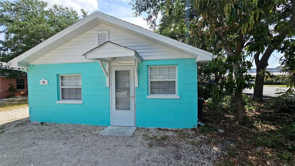 15 N MANGO STREET W, Englewood, FL 34223
