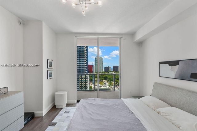 79 SW 12th St 2204-S, Miami, FL 33130