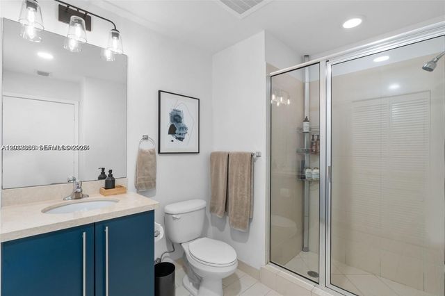 79 SW 12th St 2204-S, Miami, FL 33130