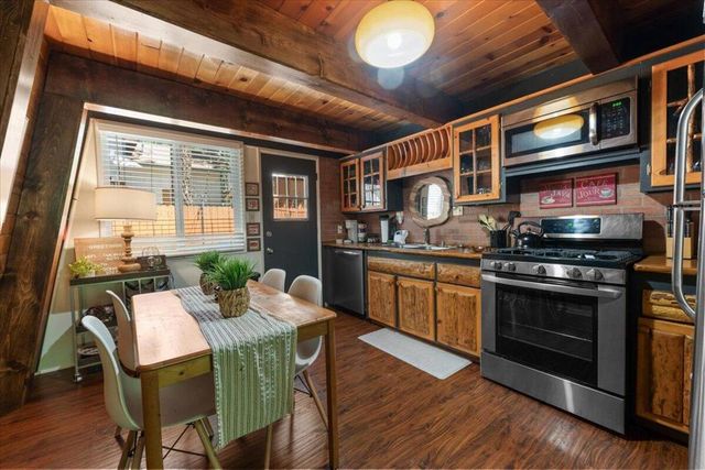 42958 Encino Road, Big Bear, CA 92315