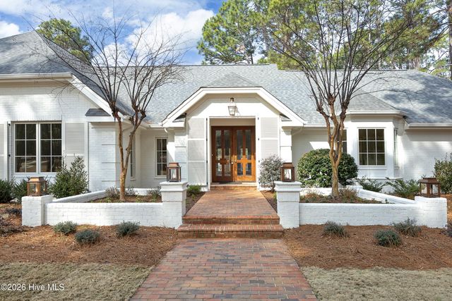 360 Lake Dornoch Drive, Pinehurst, NC 28374
