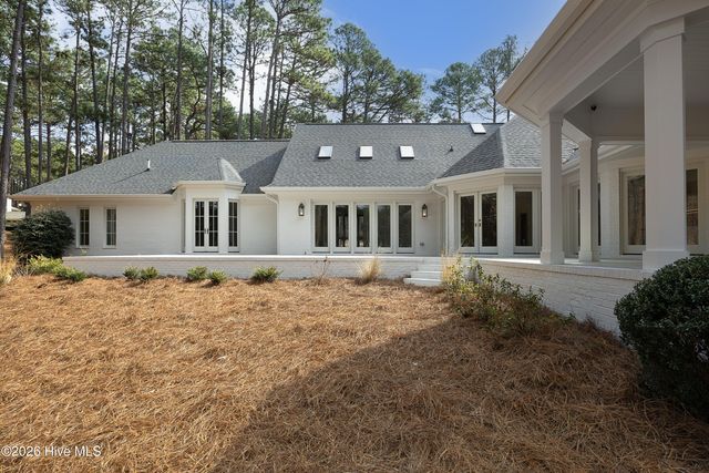 360 Lake Dornoch Drive, Pinehurst, NC 28374