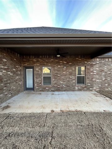 1110 Flat Rock Street, Bentonville, AR 72713