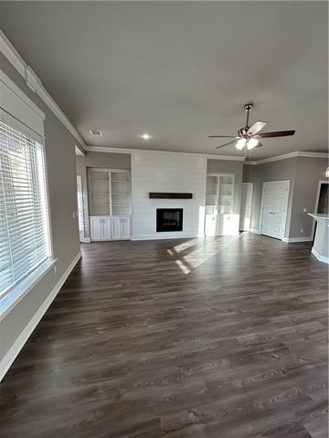 1110 Flat Rock Street, Bentonville, AR 72713