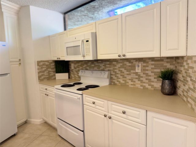 8183 Severn Dr A, Boca Raton, FL 33433