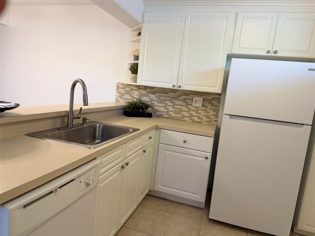 8183 Severn Dr A, Boca Raton, FL 33433