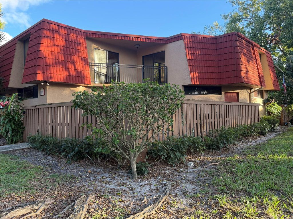 8183 Severn Dr A, Boca Raton, FL 33433