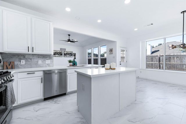 17806 Carriage Crossing Lane, Cypress, TX 77429