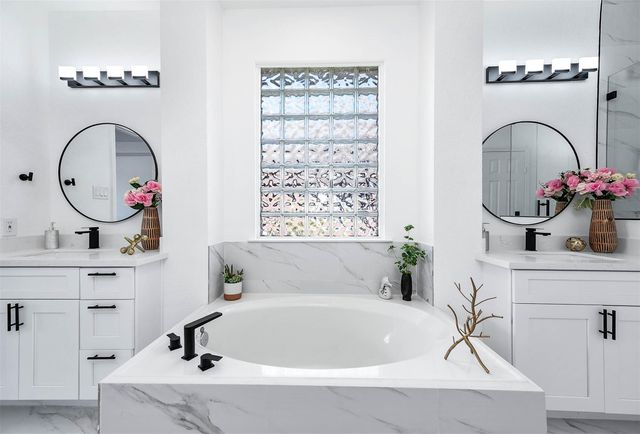 17806 Carriage Crossing Lane, Cypress, TX 77429