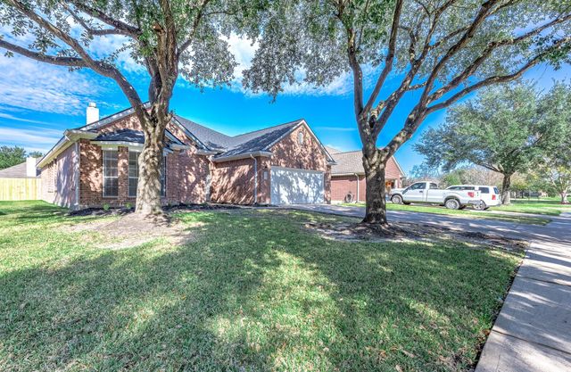 17806 Carriage Crossing Lane, Cypress, TX 77429