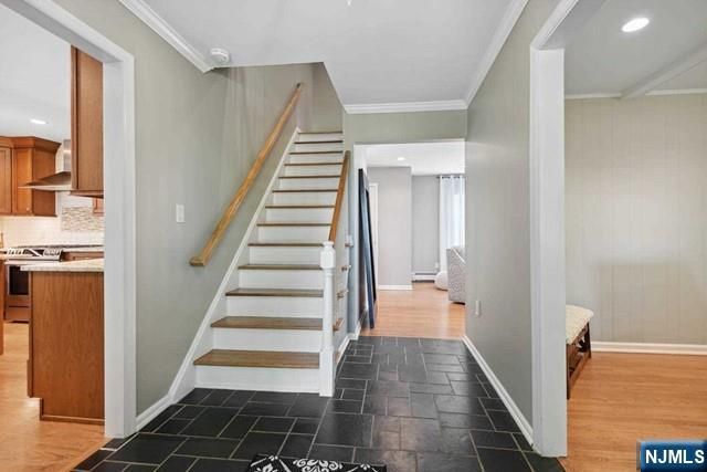 204 Deerfield Lane, Franklin Lakes, NJ 07417