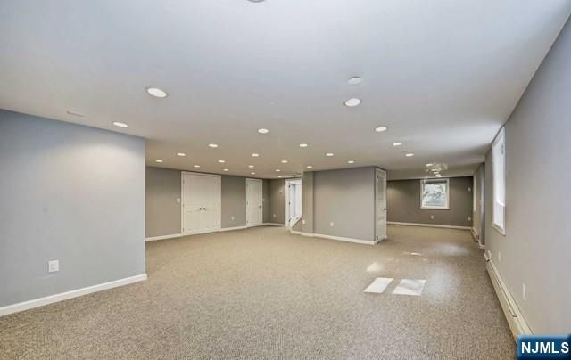 204 Deerfield Lane, Franklin Lakes, NJ 07417