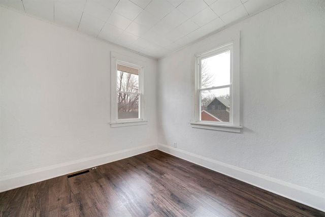 1128 21st Place, Rockford, IL 61104