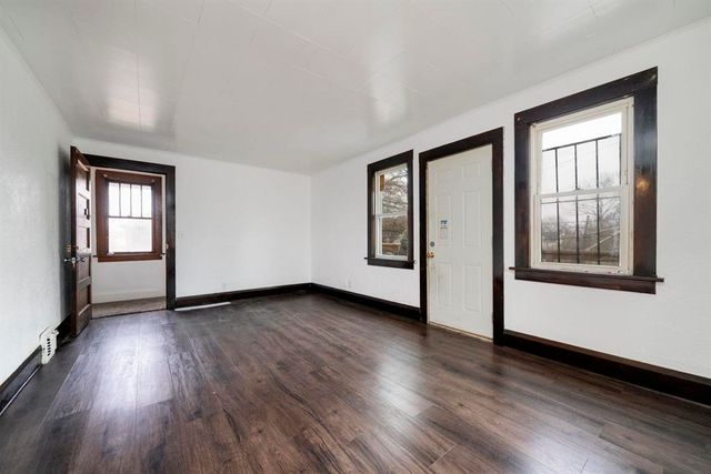 1128 21st Place, Rockford, IL 61104