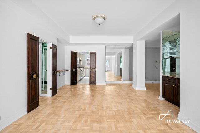 411 E 53rd St Apt 17L, New York City, NY 10022