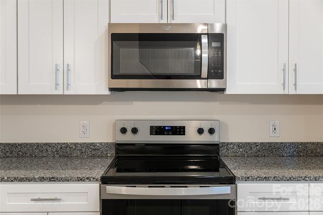 10 Wyndom Lane, Asheville, NC 28805