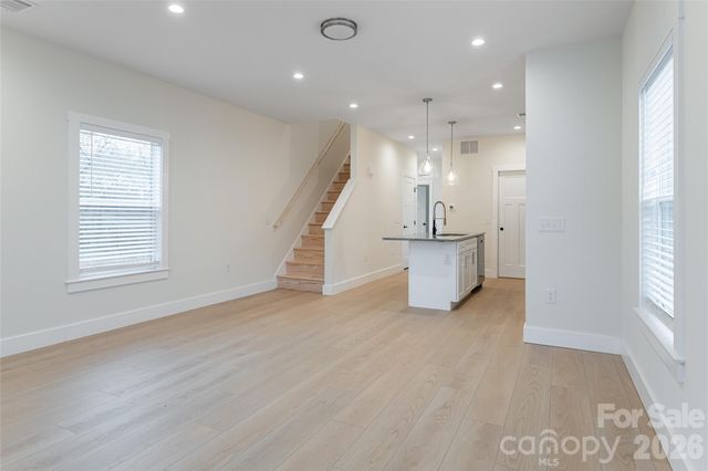 10 Wyndom Lane, Asheville, NC 28805