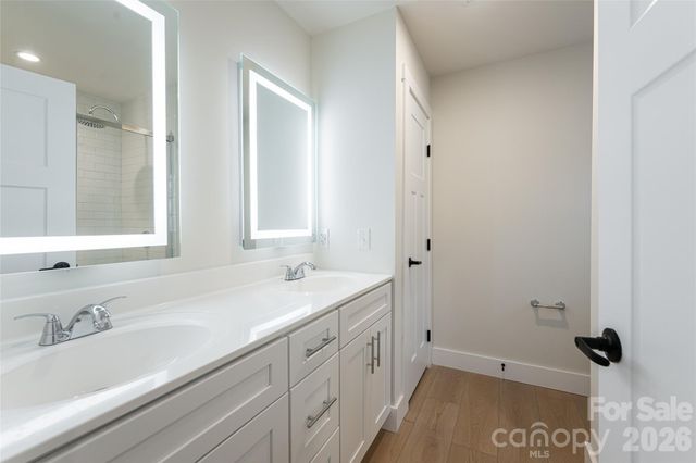 10 Wyndom Lane, Asheville, NC 28805