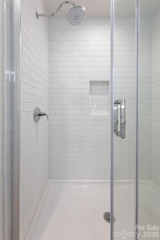 10 Wyndom Lane, Asheville, NC 28805