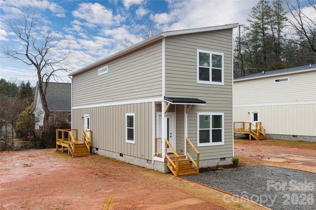 10 Wyndom Lane, Asheville, NC 28805