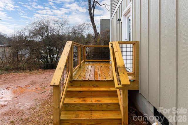 10 Wyndom Lane, Asheville, NC 28805