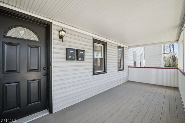 35 Hickory St, Bloomfield Twp., NJ 07003