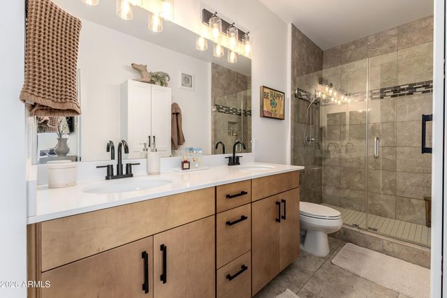 2511 W QUEEN CREEK Road 216, Chandler, AZ 85248