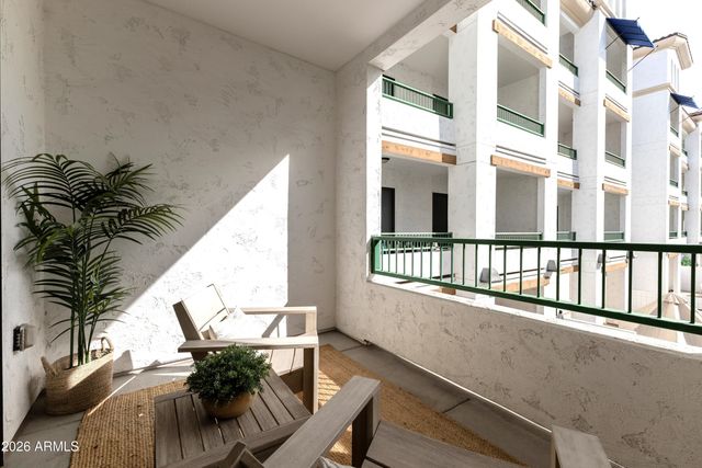 2511 W QUEEN CREEK Road 216, Chandler, AZ 85248