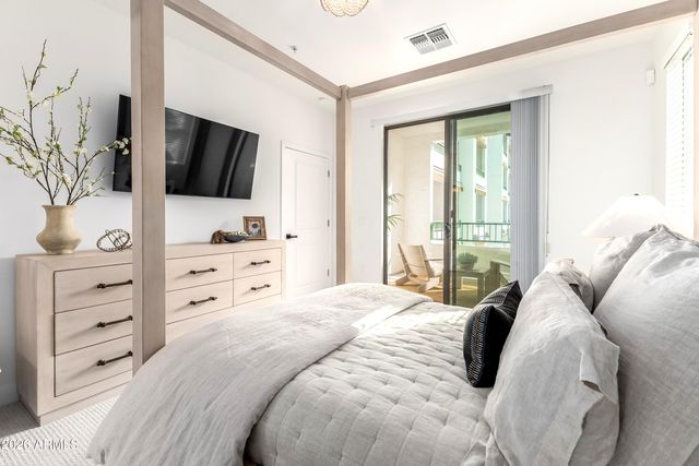 2511 W QUEEN CREEK Road 216, Chandler, AZ 85248