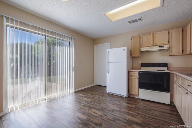 5954 SUMMER FEST DR, San Antonio, TX 78244