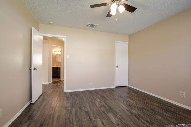 5954 SUMMER FEST DR, San Antonio, TX 78244